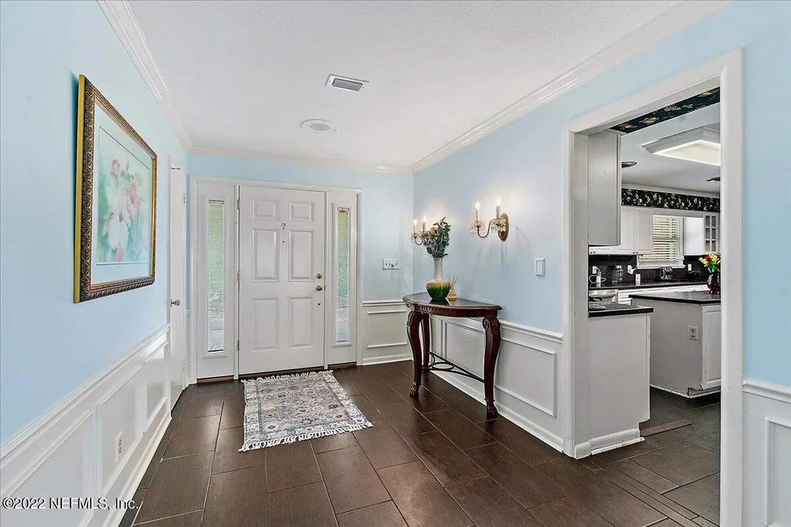 Photo of 1348 BAYLOR Lane