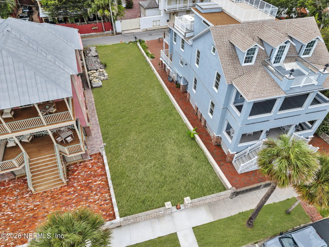 Photo of 156 AVENIDA MENEDEZ