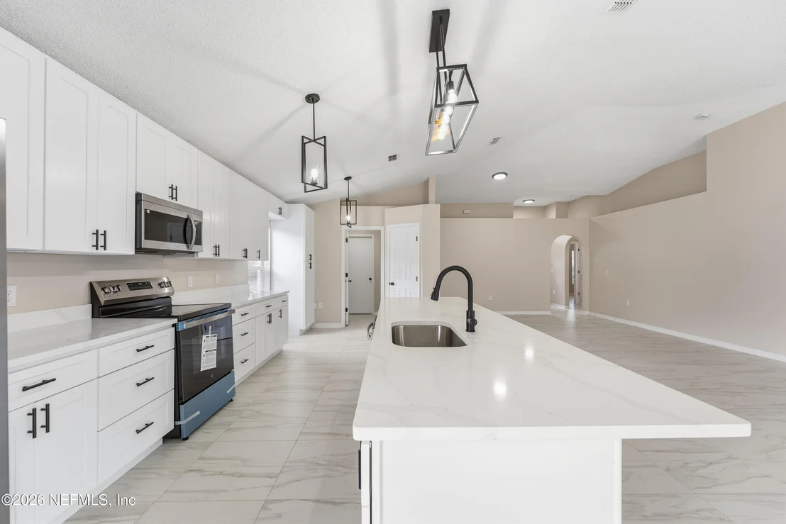 Photo of 3005 SUNSET RIDGE Drive