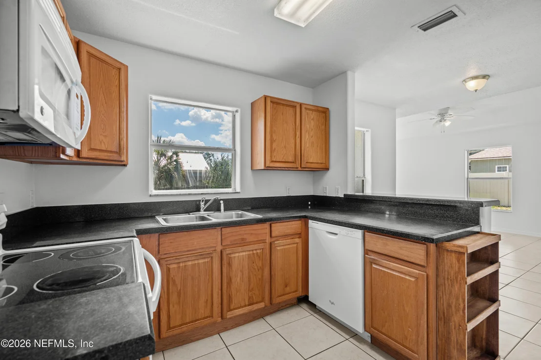 Photo of 204 SARANAC Lane