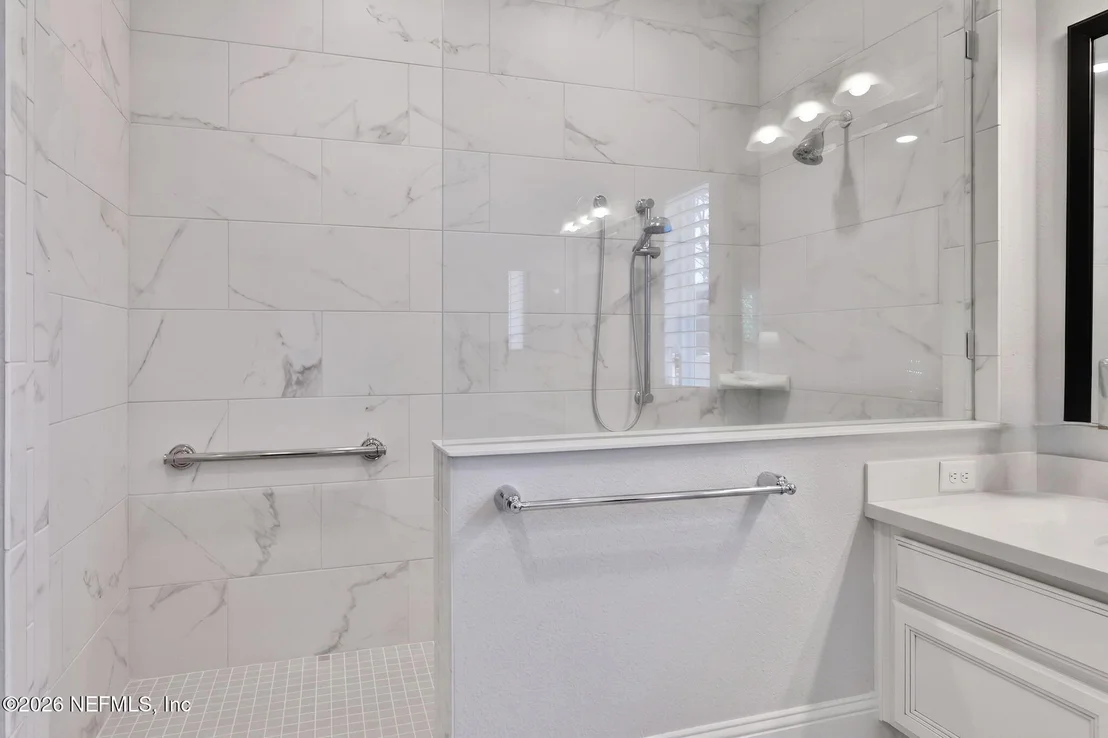 Photo of 146 CLARENDON Road