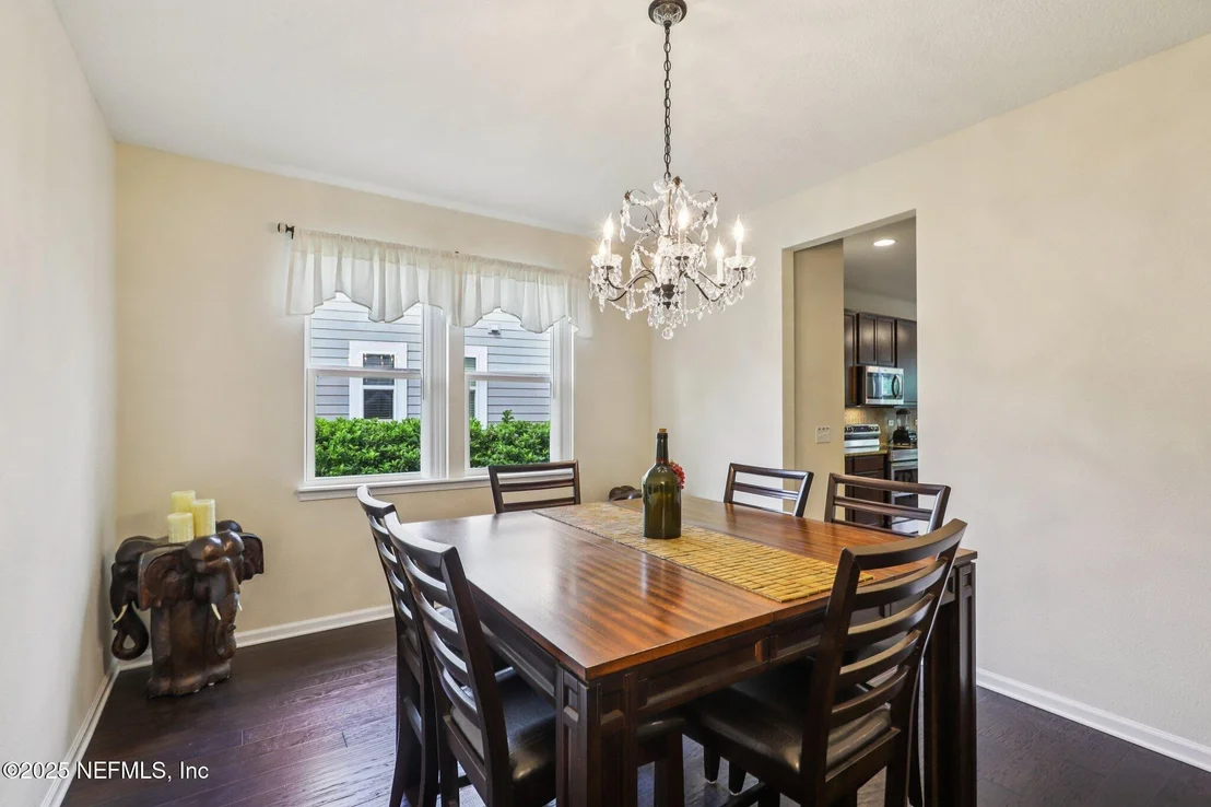 Photo of 261 PALISADE Drive