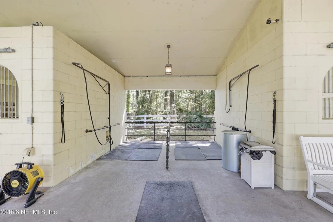 Photo of 13200 MANDARIN Road