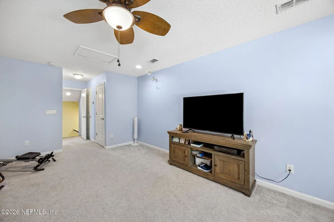 Photo of 96017 BREEZEWAY Court