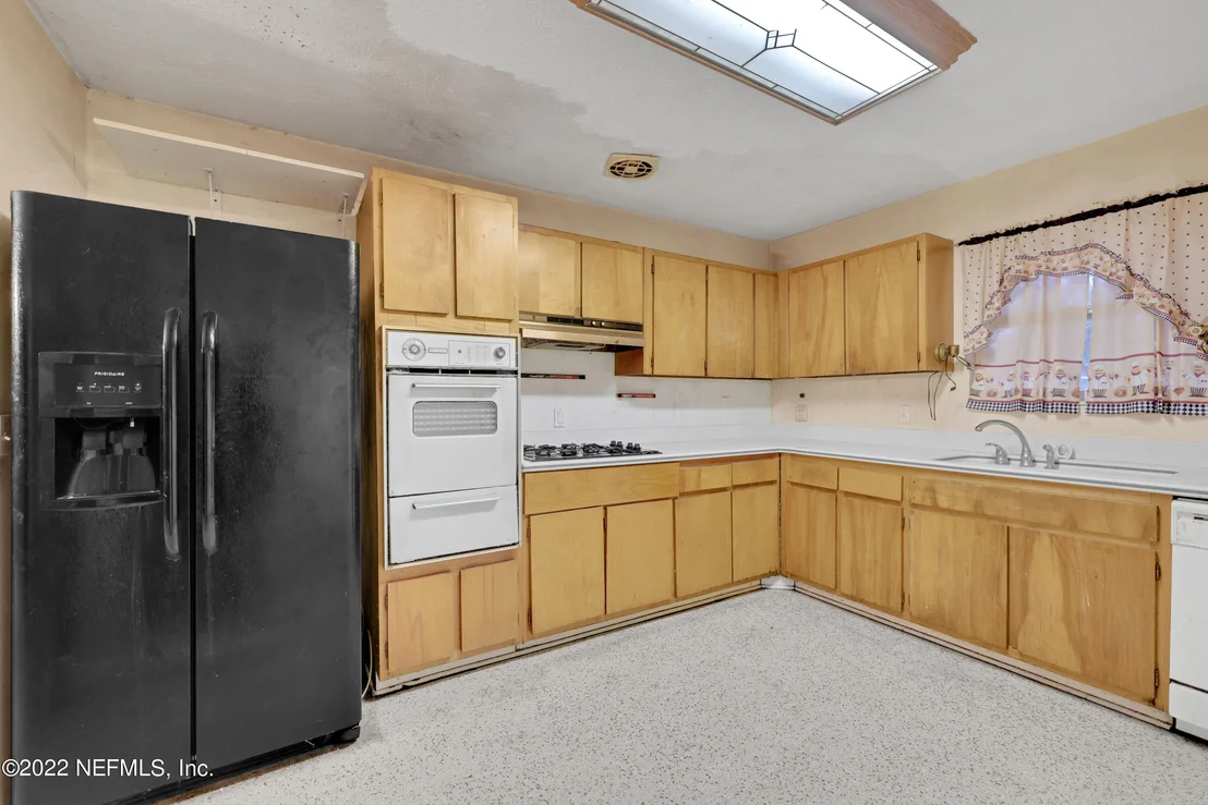 Photo of 2332 BURPEE Drive