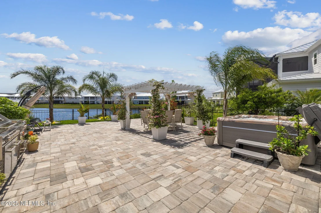 Photo of 560 RUM RUNNER Way