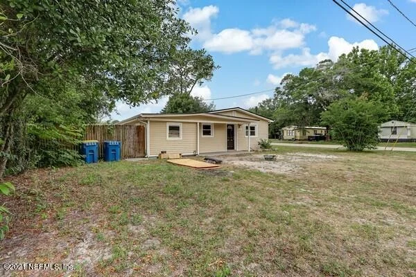 Photo of 144 LIGHTHOUSE Road W