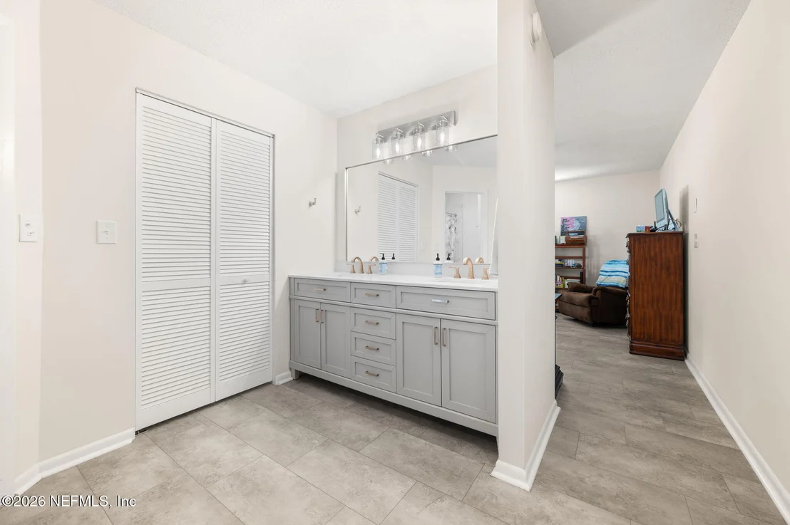 Photo of 507 GENTIAN Road