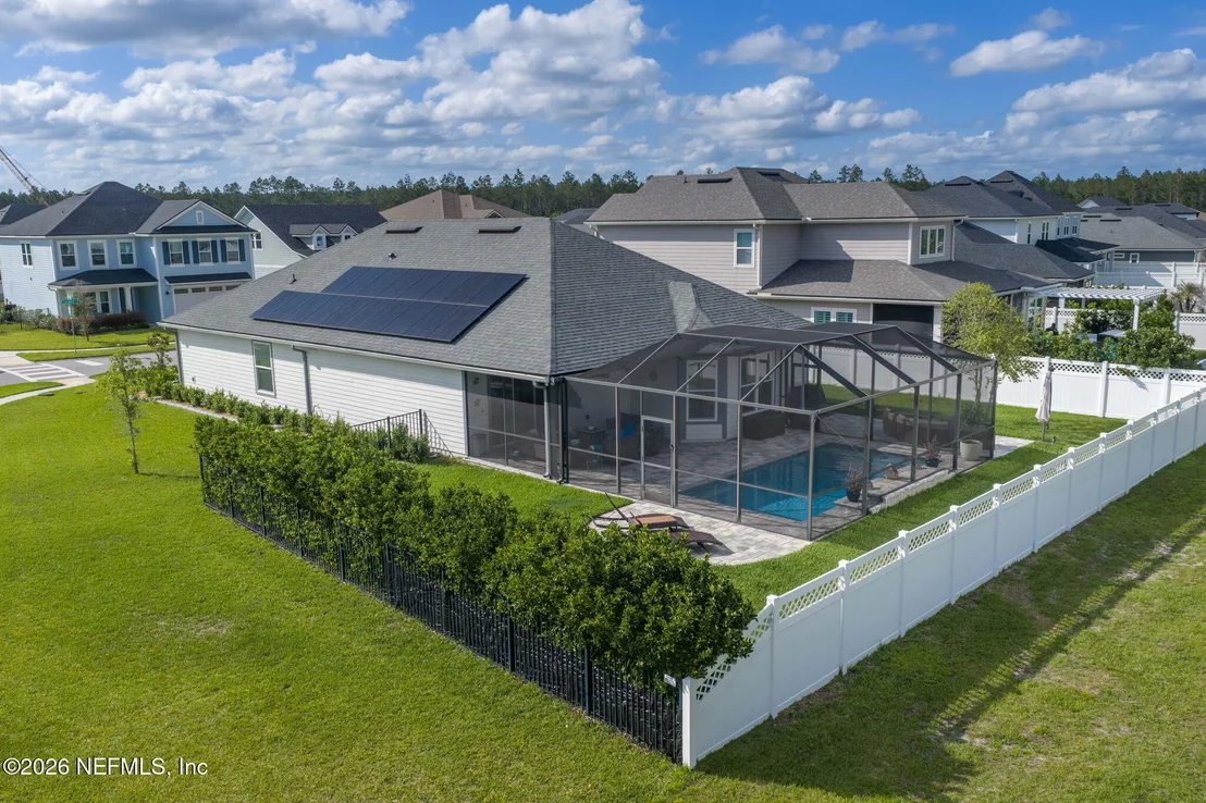 Photo of 18 TARBERT Lane