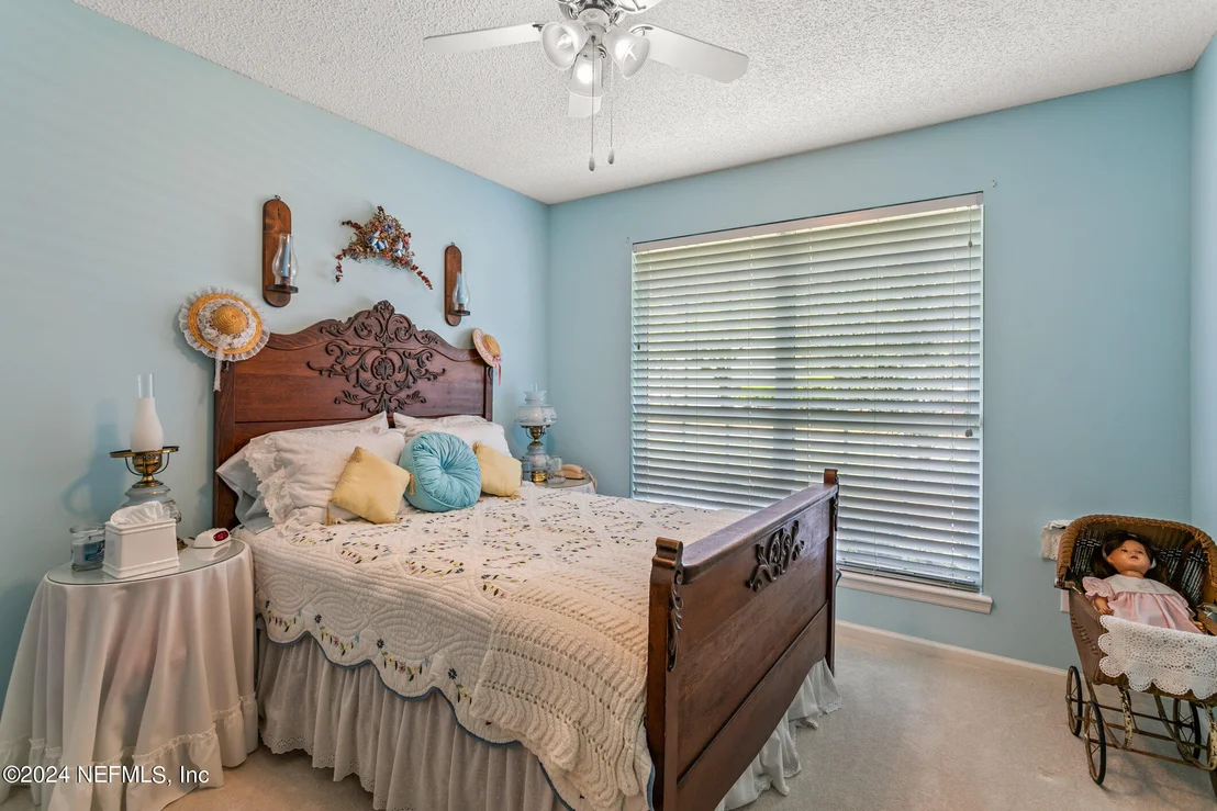 Photo of 128 IVY LAKES Drive