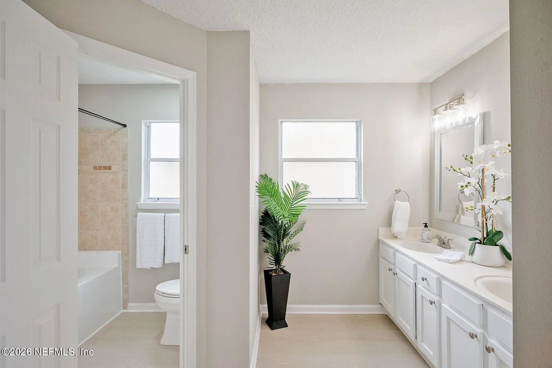 Photo of 7838 MOSS POINTE Trail W