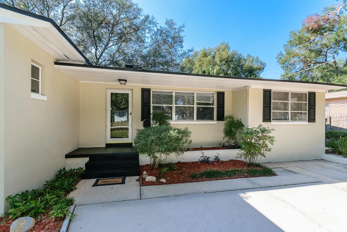 Photo of 6330 WESLEYAN Road