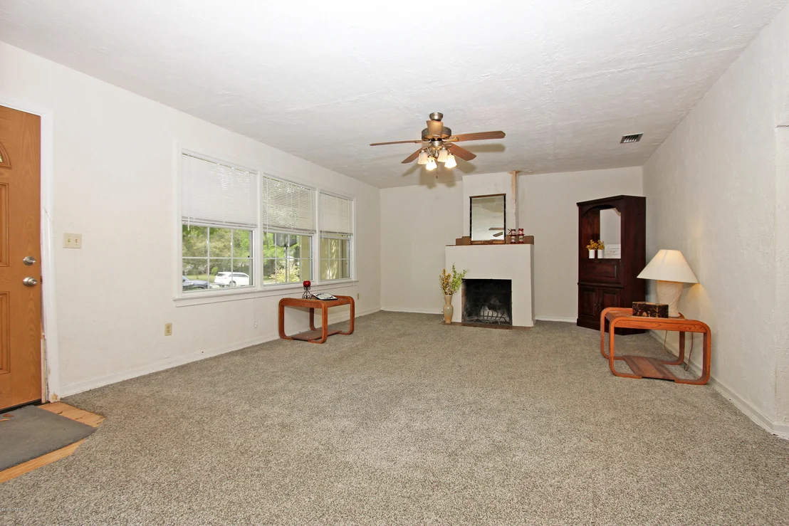 Photo of 2343 HILLTOP Boulevard