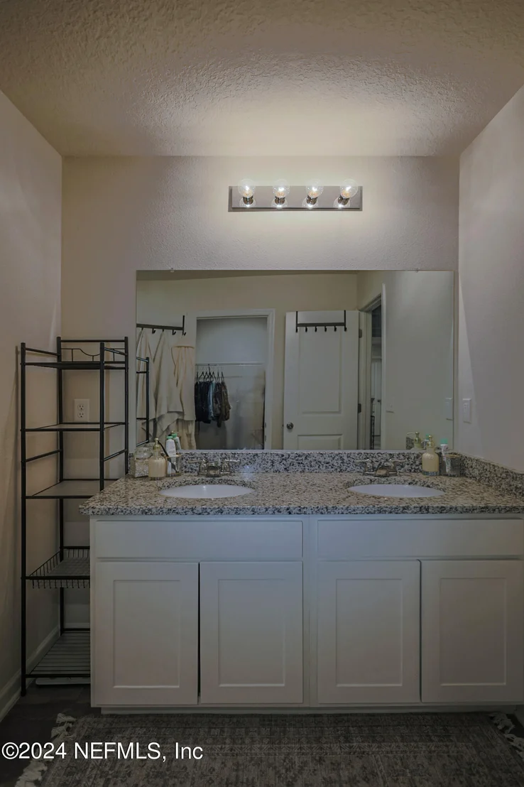 Photo of 591 HERITAGE CROSSING Drive