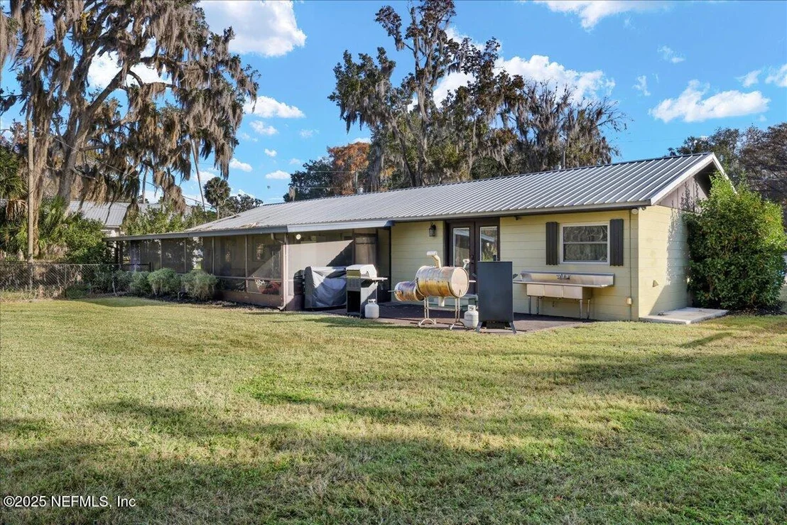 Photo of 188 PALM Drive