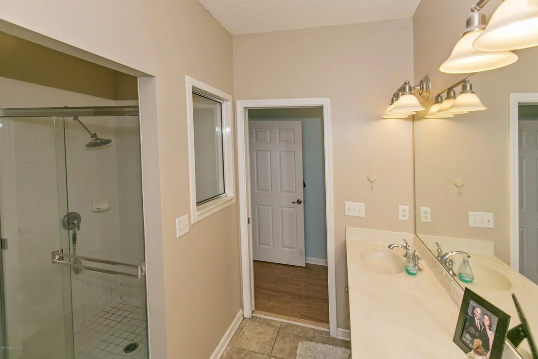 Photo of 941 Paradise Circle