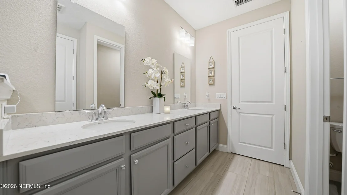 Photo of 63 DIAMONDBACK Avenue