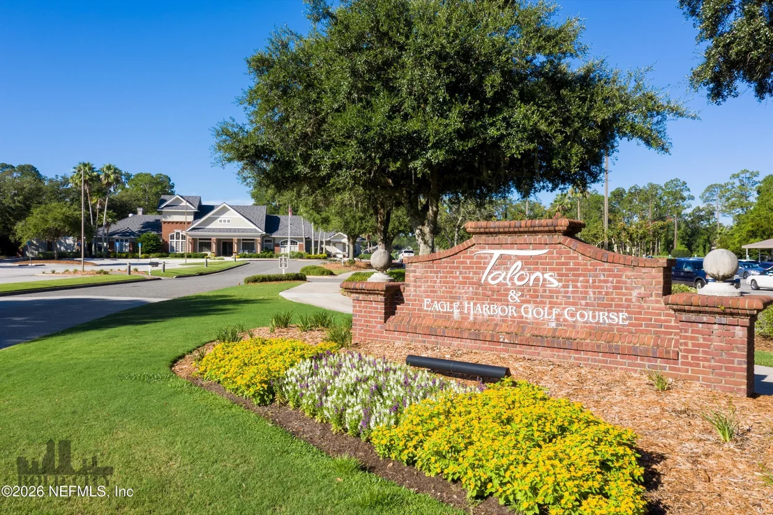 Photo of 1413 COURSE VIEW Drive