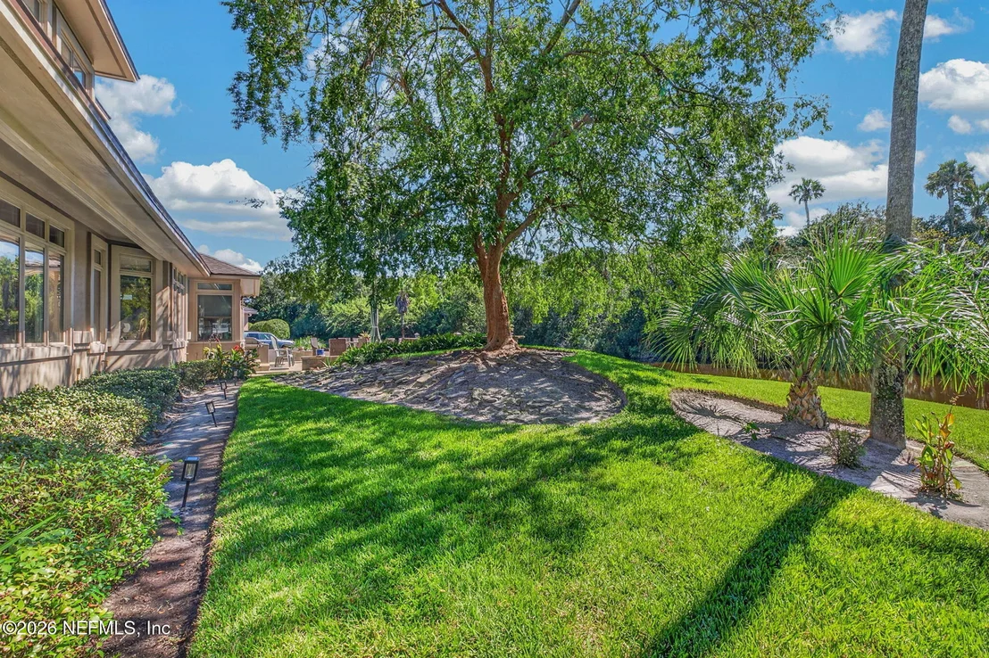 Photo of 2206 LAUGHING GULL Circle