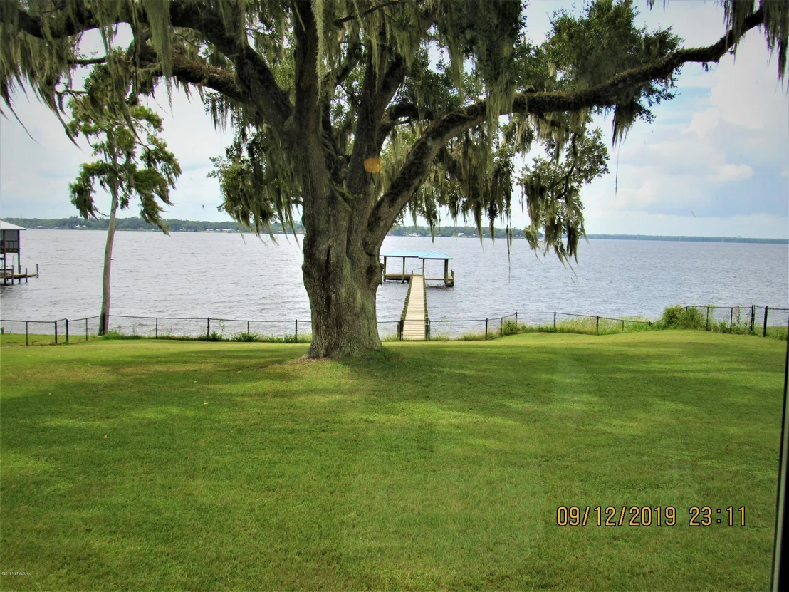 Photo of 263 W RIVER Road