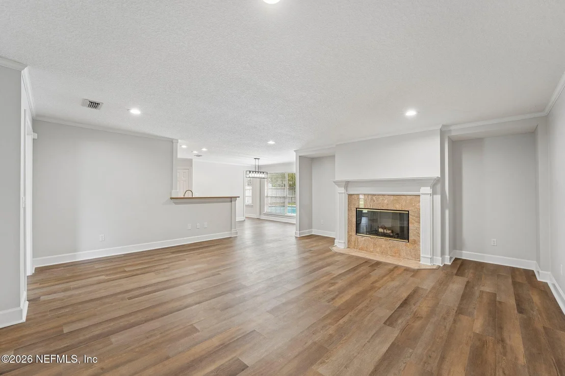 Photo of 1607 SHEFFIELD Place