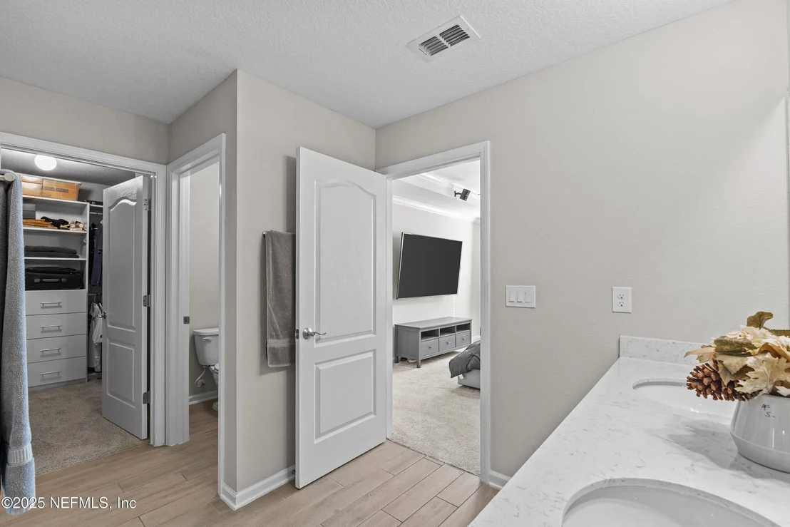 Photo of 1178 SHETLAND Drive