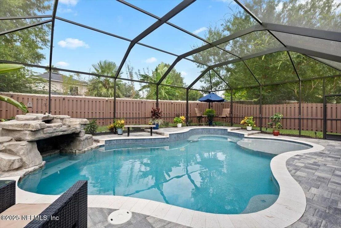 Photo of 2512 N WATERLEAF Drive