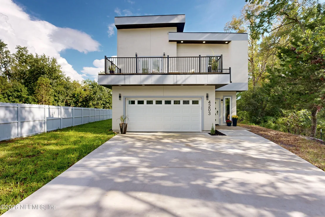 Photo of 4203 PINE ROAD Road
