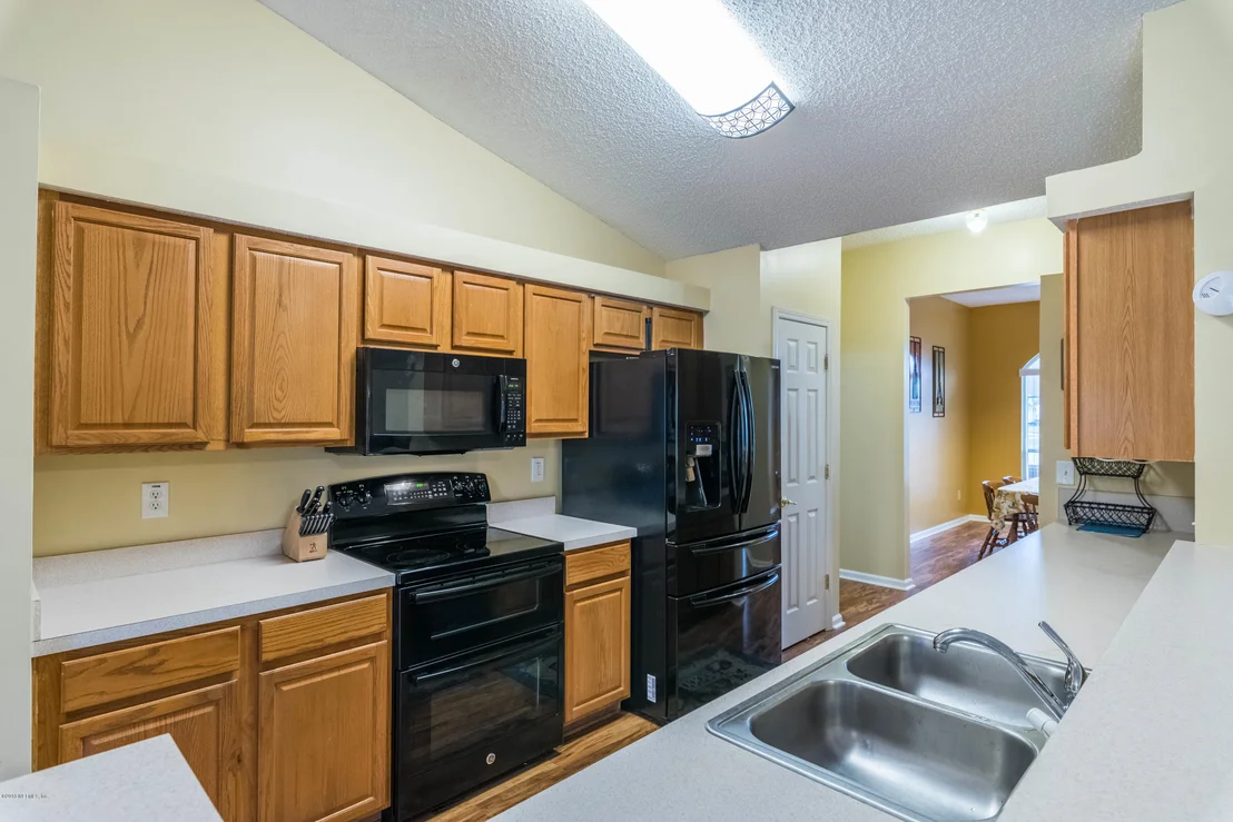 Photo of 525 WHITE JASMINE Way
