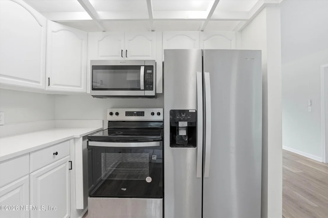 Photo of 1138 HALIFAX Road