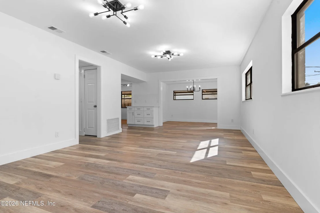 Photo of 7541 STRATO Road