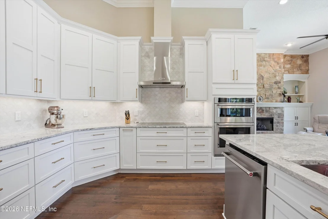 Photo of 430 SUMMERSET Drive