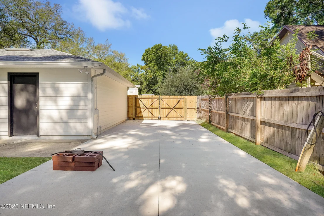 Photo of 1322 TRUMAN Drive