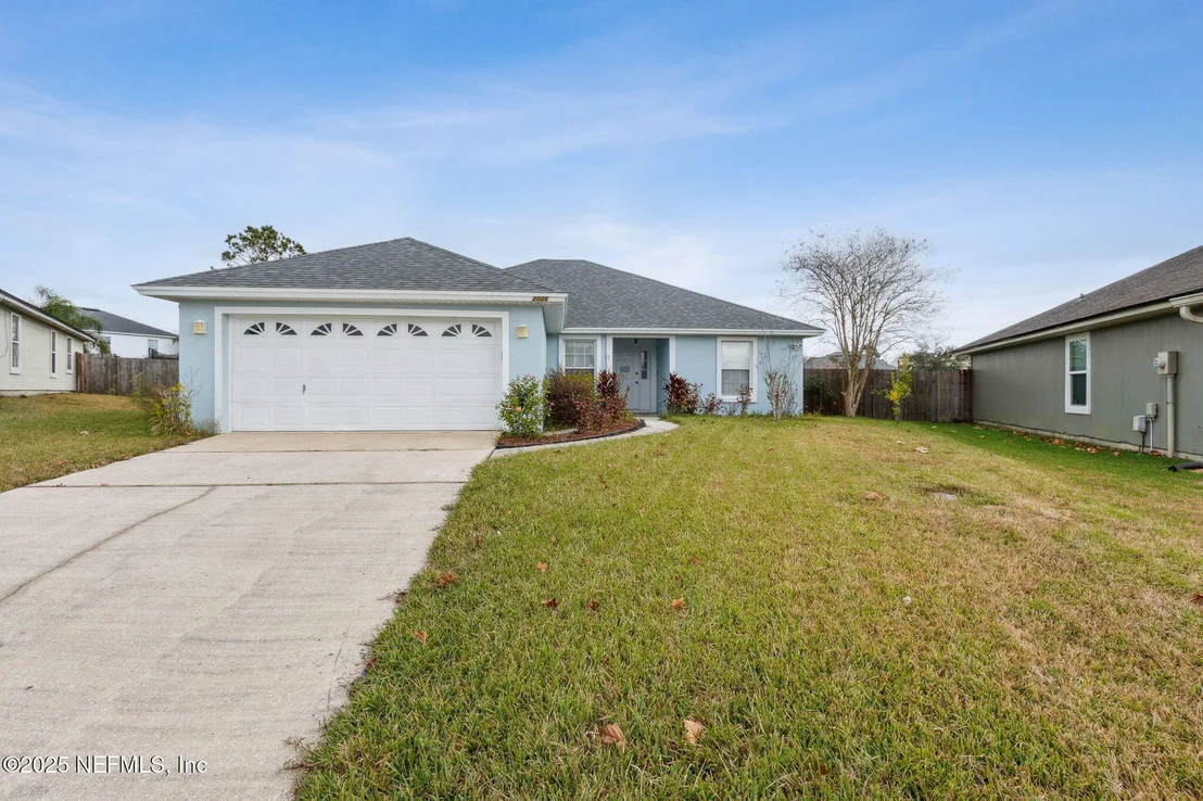 Photo of 2005 FROGMORE Drive