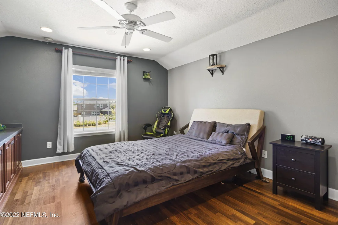Photo of 65045 RIVER GLEN Parkway