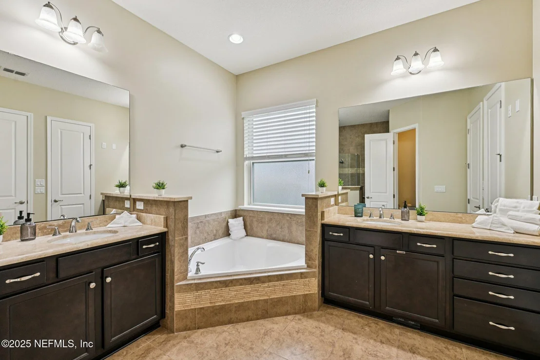Photo of 403 WILLOW WINDS Parkway