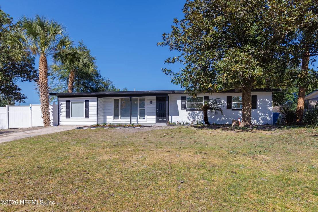 Photo of 203 RIO Road