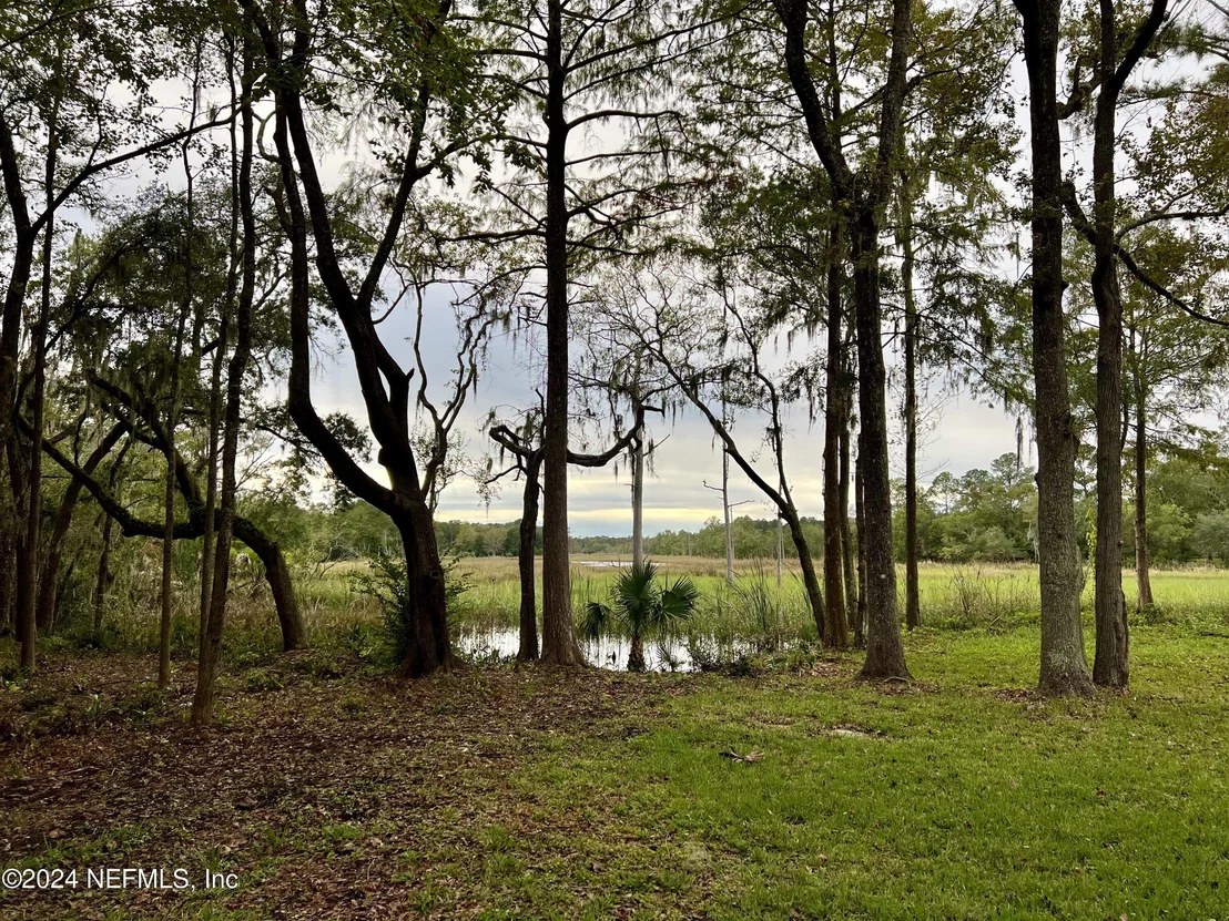 Photo of 9672 SIBBALD Road