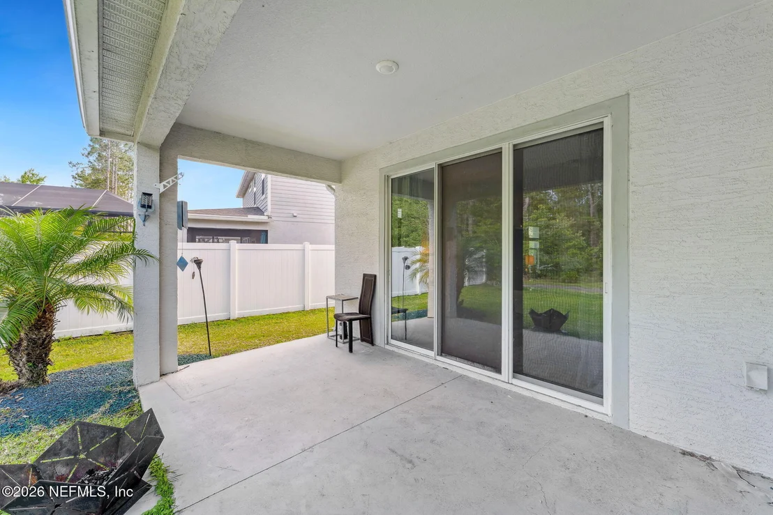 Photo of 120 OAKLEAF Way