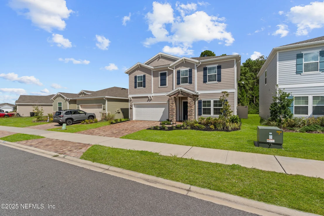 Photo of 9852 LOVAGE Lane