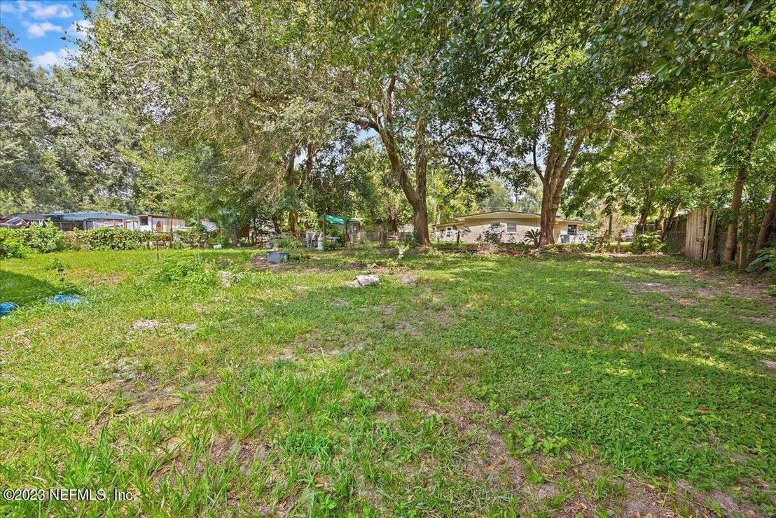Photo of 5303 PENN Circle