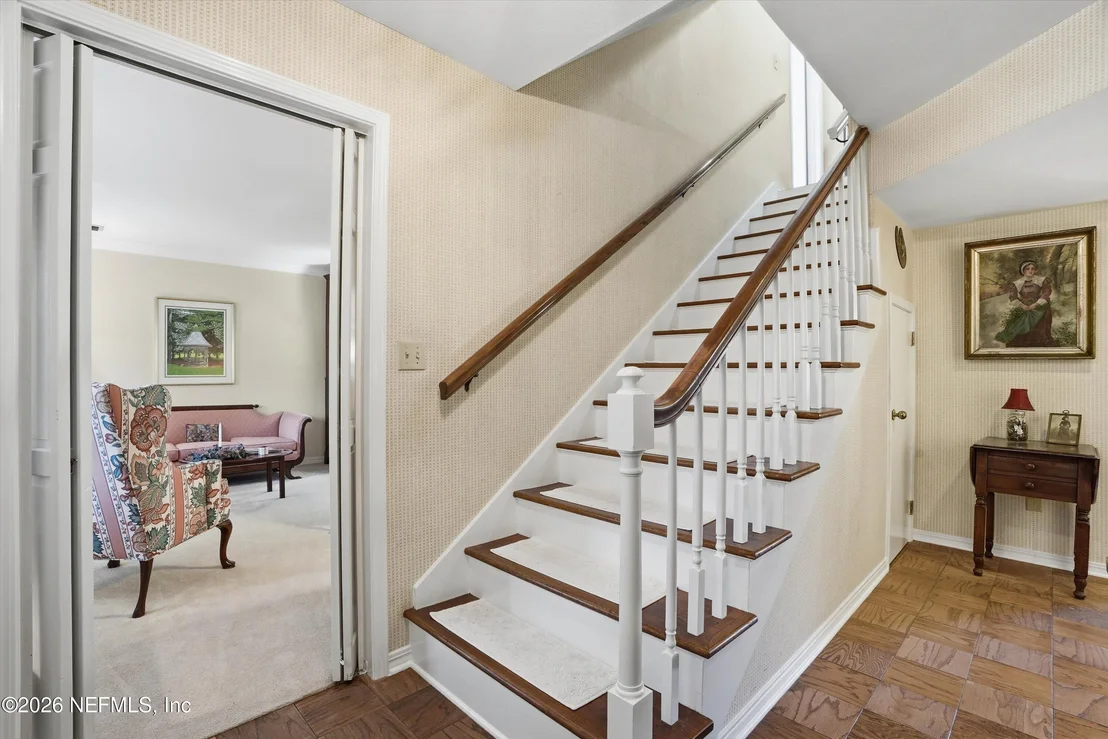 Photo of 970 SANDPIPER Lane