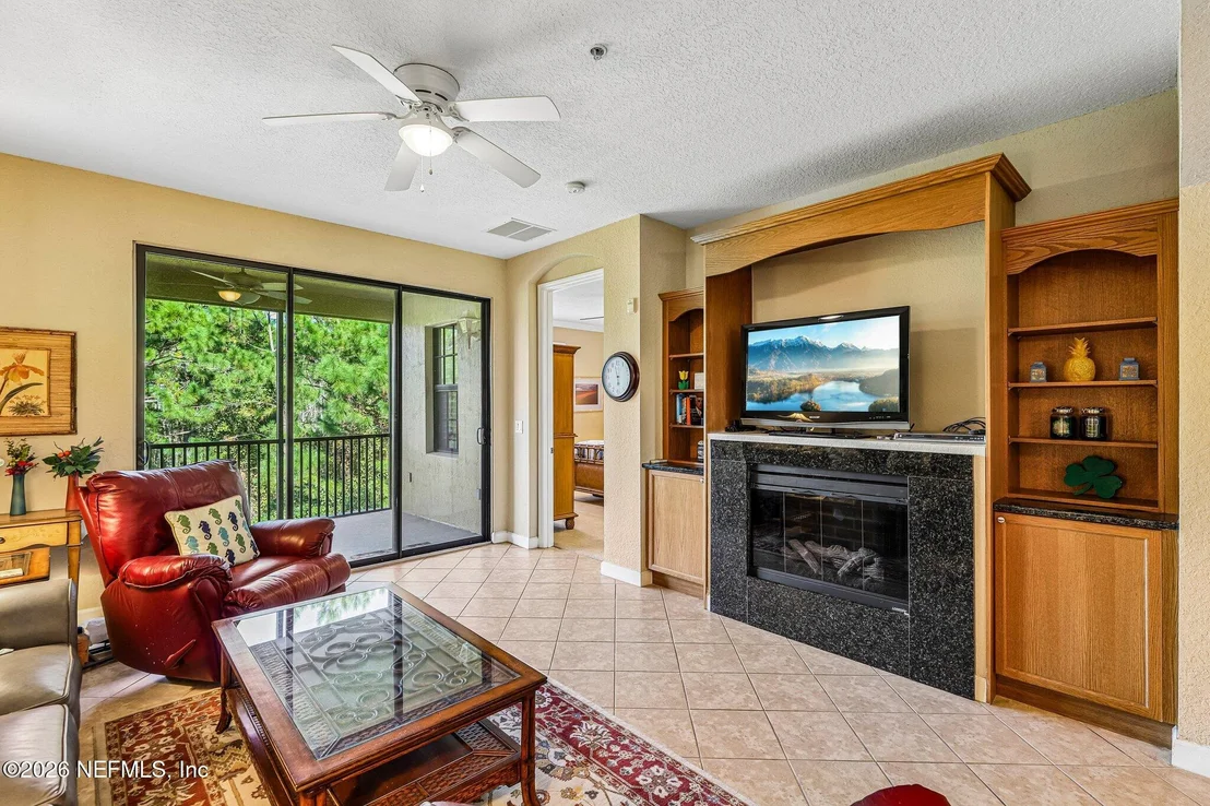 Photo of Unit 403 at 200 PASEO TERRAZA