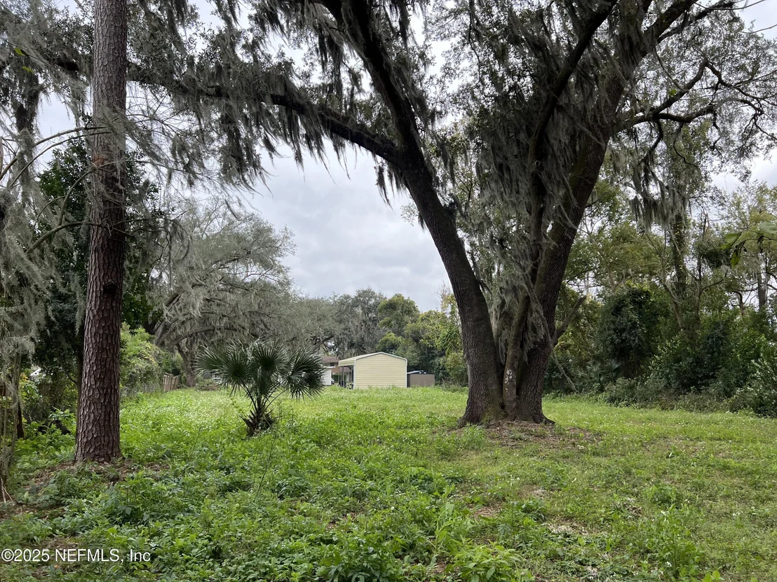 Photo of 1718 MARION Road