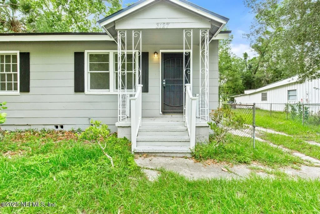 Photo of 3127 4TH STREET Circle