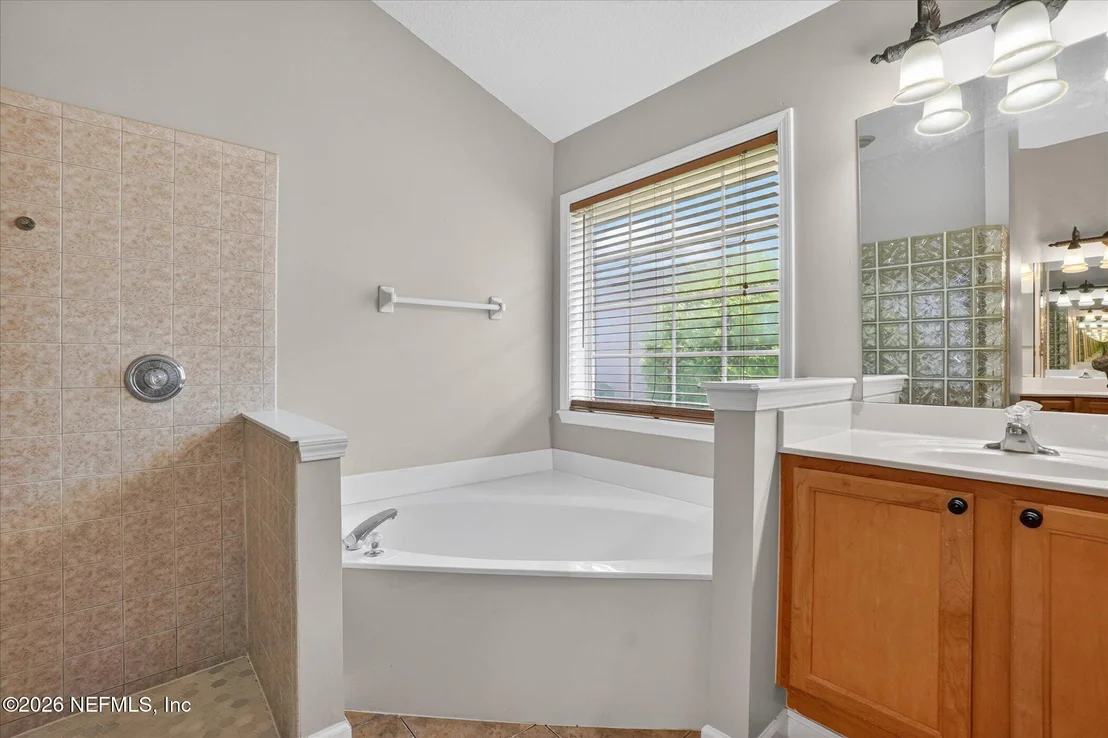 Photo of 1412 WALNUT CREEK Drive