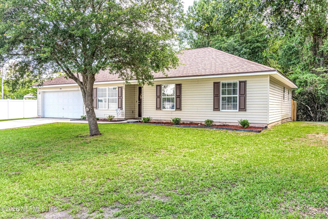 Photo of 431 THOMAS Court