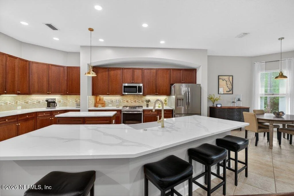 Photo of 247 FLORES Way