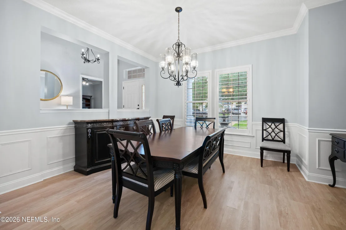 Photo of 837 EAGLE POINT Drive