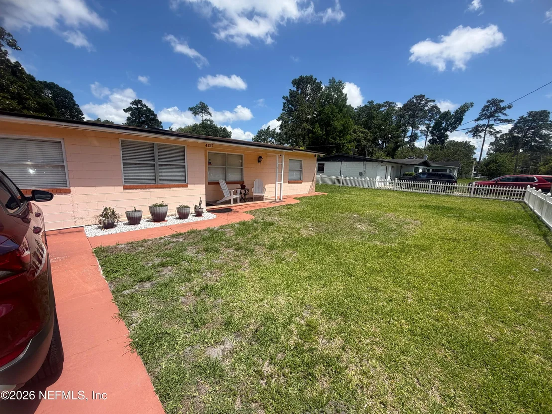 Photo of 4127 SPRINGWOOD Road